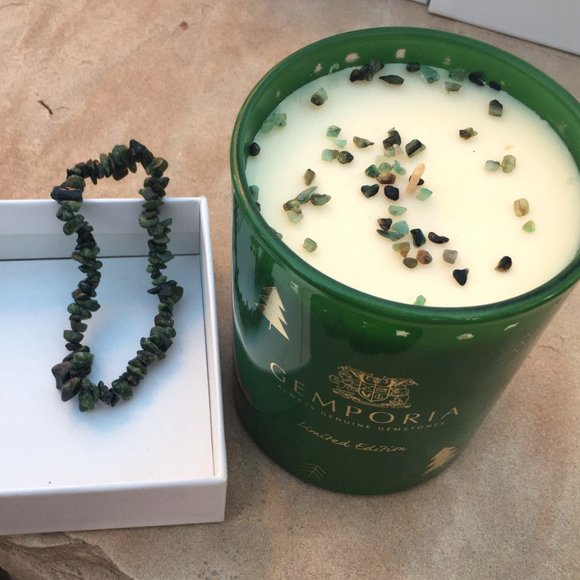 Genuine Emerald Pine Scented Candle & Chrome Diopside Bracelet - Picture 10 of 15